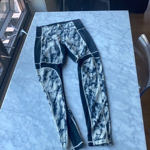 Lulu leggings with sheer inlay